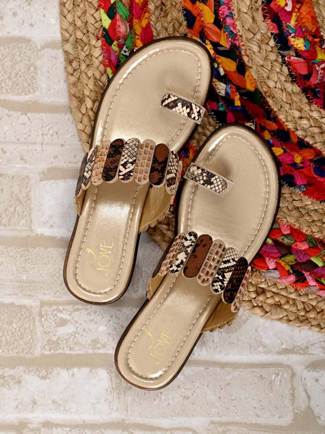 Jove Women's One Toe Sandal Snakeskin