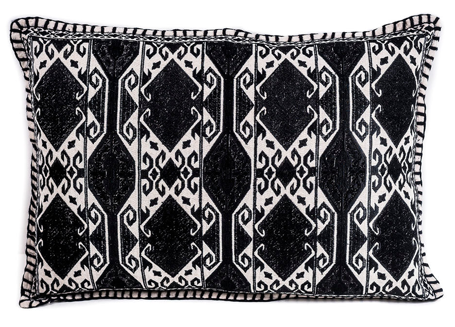 In-Sattva Home Geometric and Ancient Art Hand-Embellished Cotton Cushion Cover Decorative Pillow, Blk, 14 x 20