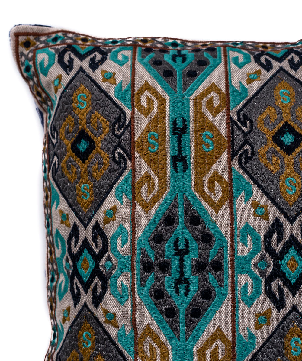 In-Sattva Home Geometric and Ancient Art Hand-Embellished Cotton Cushion Cover Decorative Pillow, BBr, 20 x 20