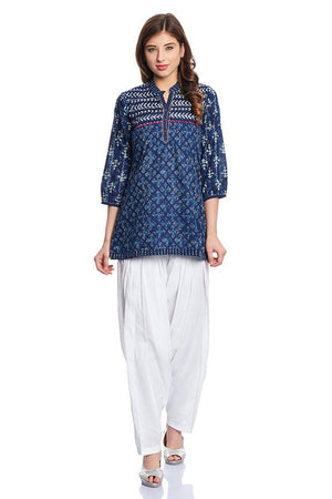 In-Sattva Women's Indian Navy Blue Short Contrasting Print Kurta Tunic Front