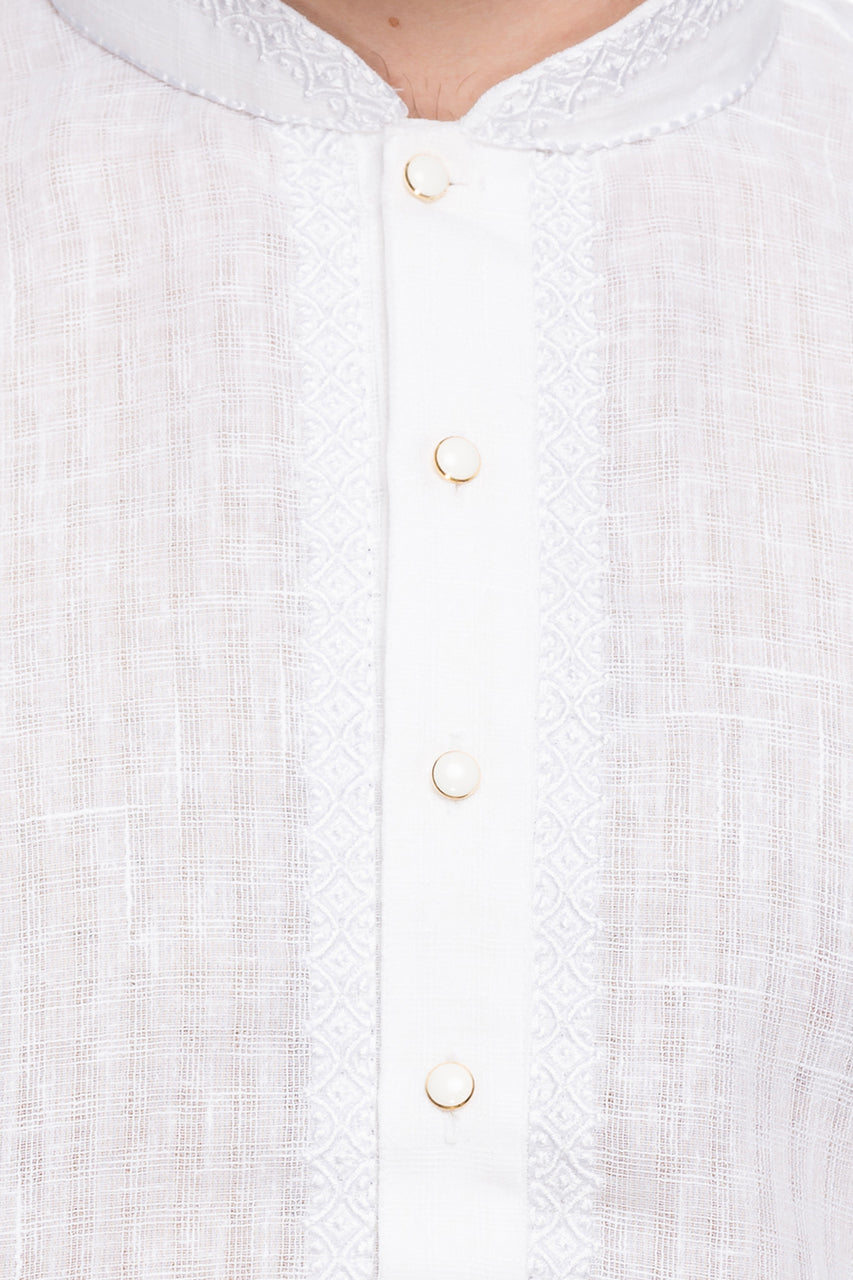 Shatranj Men's White Checkered Cotton Blend 2-Piece Kurta Pajama Set, close-up of the collar and placket