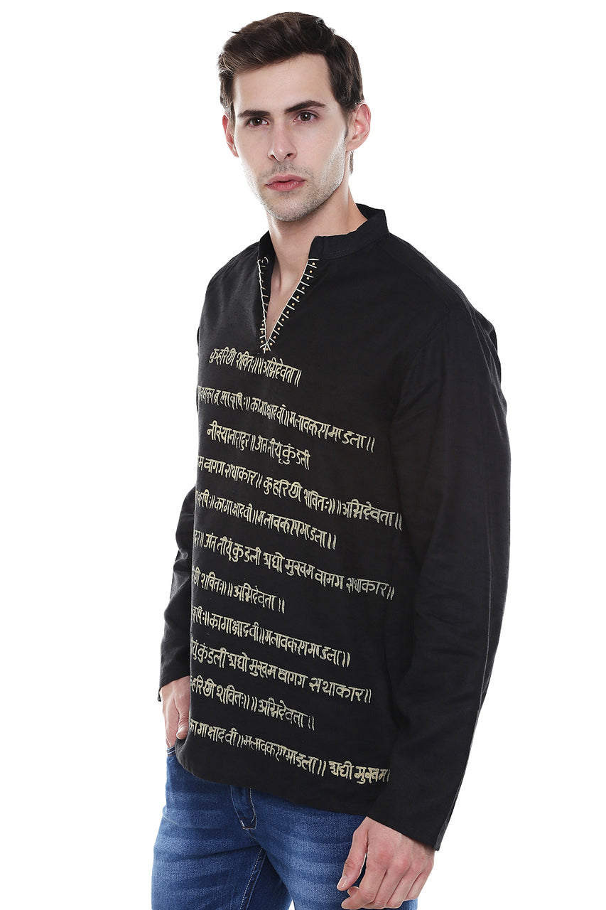 Men's Sanskrit Mantra Print Pure Cotton Black Kurta Tunic - Side | In-Sattva