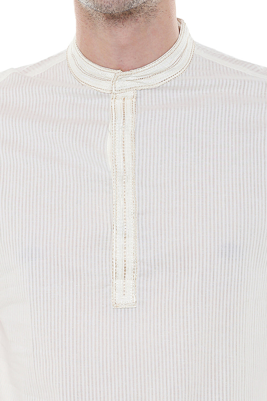 Men's Two-Piece Ensemble - Off White Pure Cotton Kurta Pajama - Garment details | In-Sattva