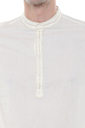 Men's Two-Piece Ensemble - Off White Pure Cotton Kurta Pajama - Garment details | In-Sattva