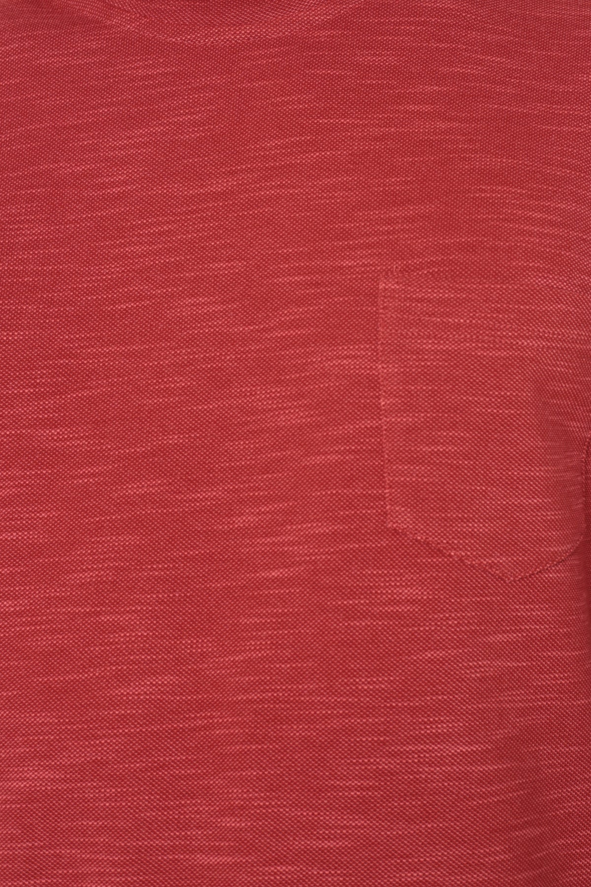 Collar and chest pocket detail on men's brick red space-dyed performance pocket T-shirt