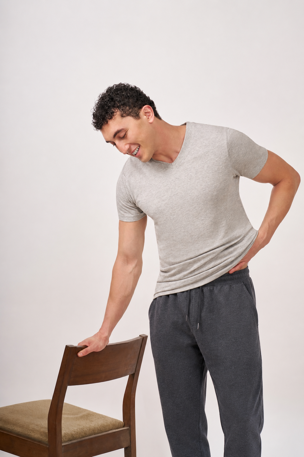 Macho Genie - Men's V-Neck T-Shirt - Gray Melange