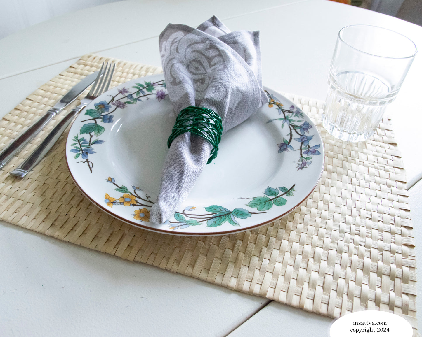 Handmade Artisan Crafted Mesh Metal Dining Napkin Rings, Green