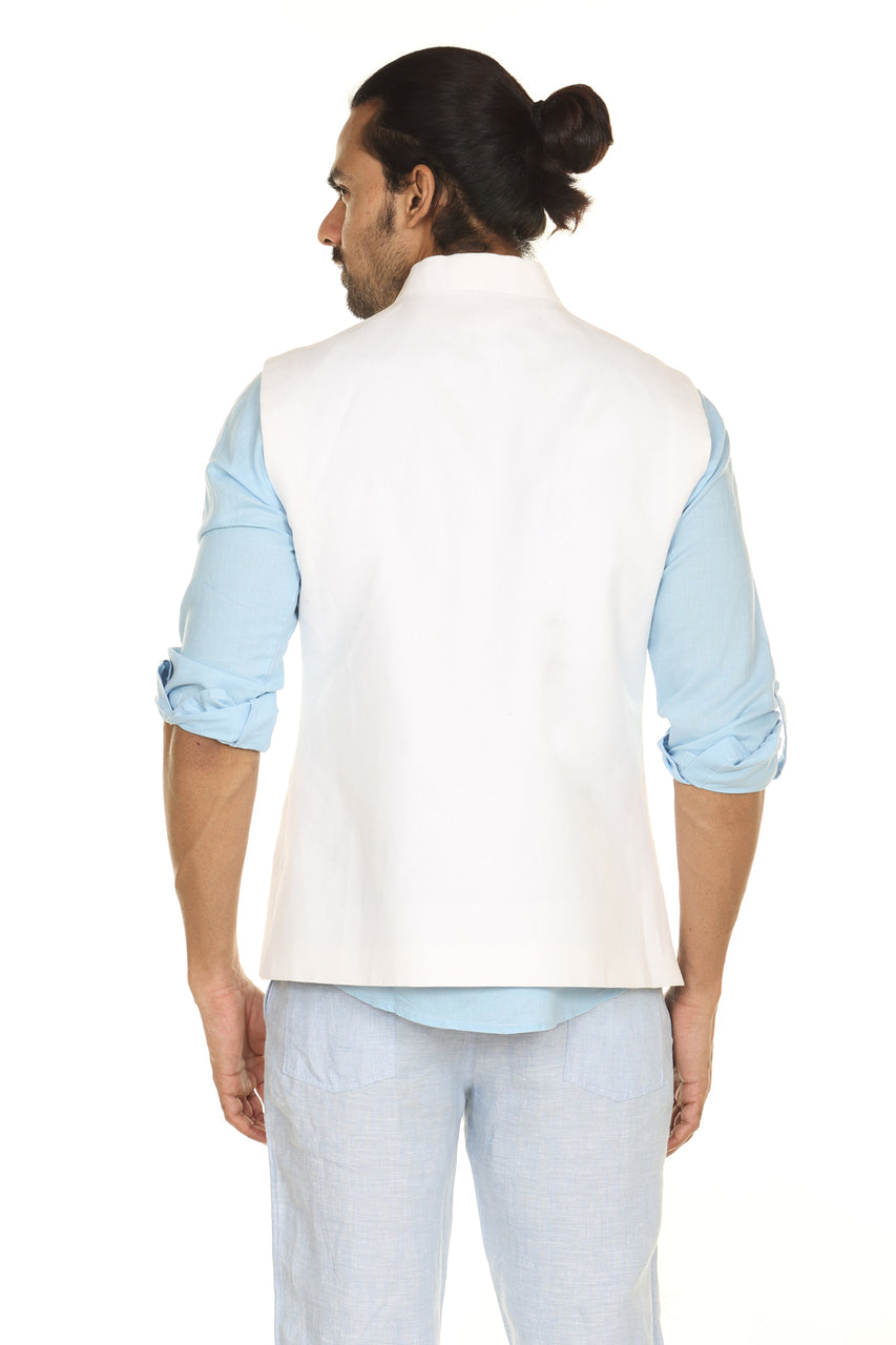 Back view of men's white Mandarin collar vest, highlighting clean, elegant daytime wedding guest style.