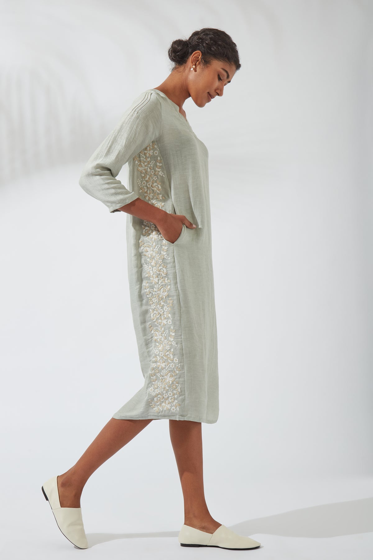In-Sattva Women's Gray Silk-Linen Blend Kurta Shift Dress with embroidery, product photo 2