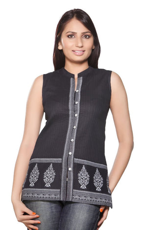 In-Sattva Women's Printed Short Kurta Tunic Border with front button detail, front view