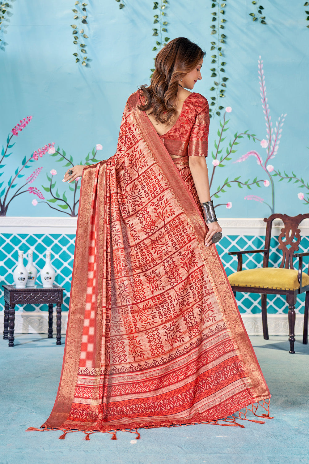 Another view of In-Sattva Splendid Red Handloom Bandhni Dola Silk Saree, designed with floral and Bandhni-inspired styling