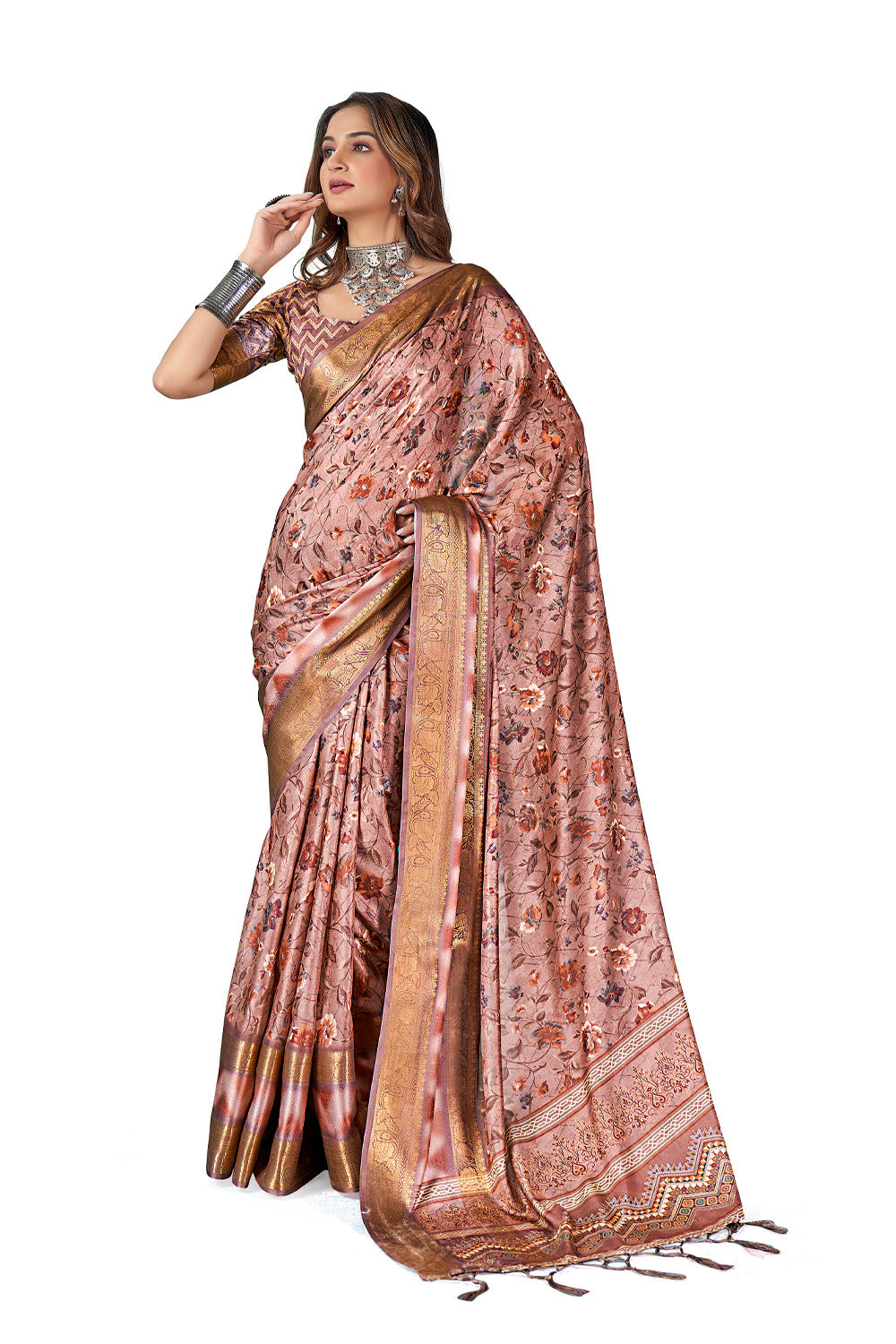 Additional product image of Tan Pink Handloom Bandhni Dola Silk Saree by In-Sattva, featuring floral and Bandhni-inspired styling