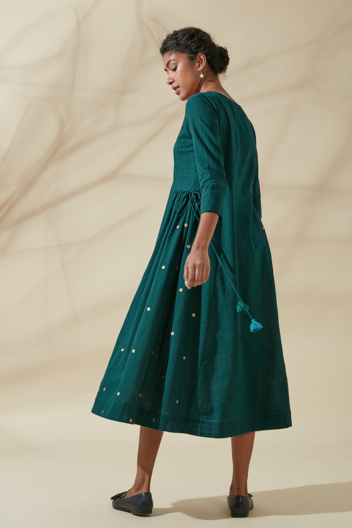 In-Sattva Women's Teal & Gold Pure Cotton Kurta Dress with tie-up detail, product photograph 3