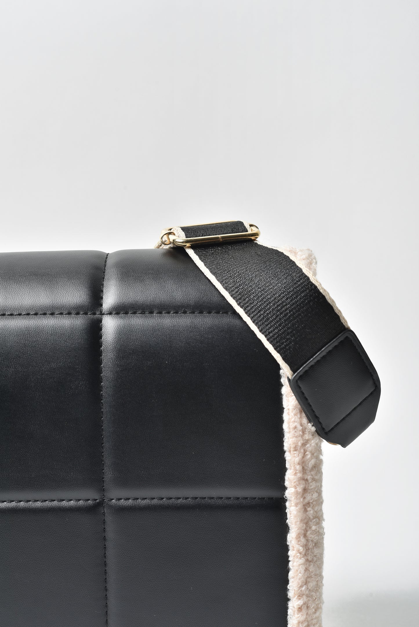 Jove Women's Black Fur Trim Purse