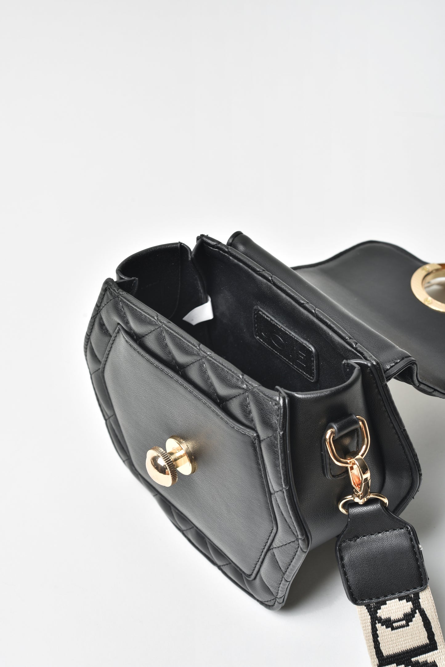 Jove Women's Black Quilted Hexagon Bag