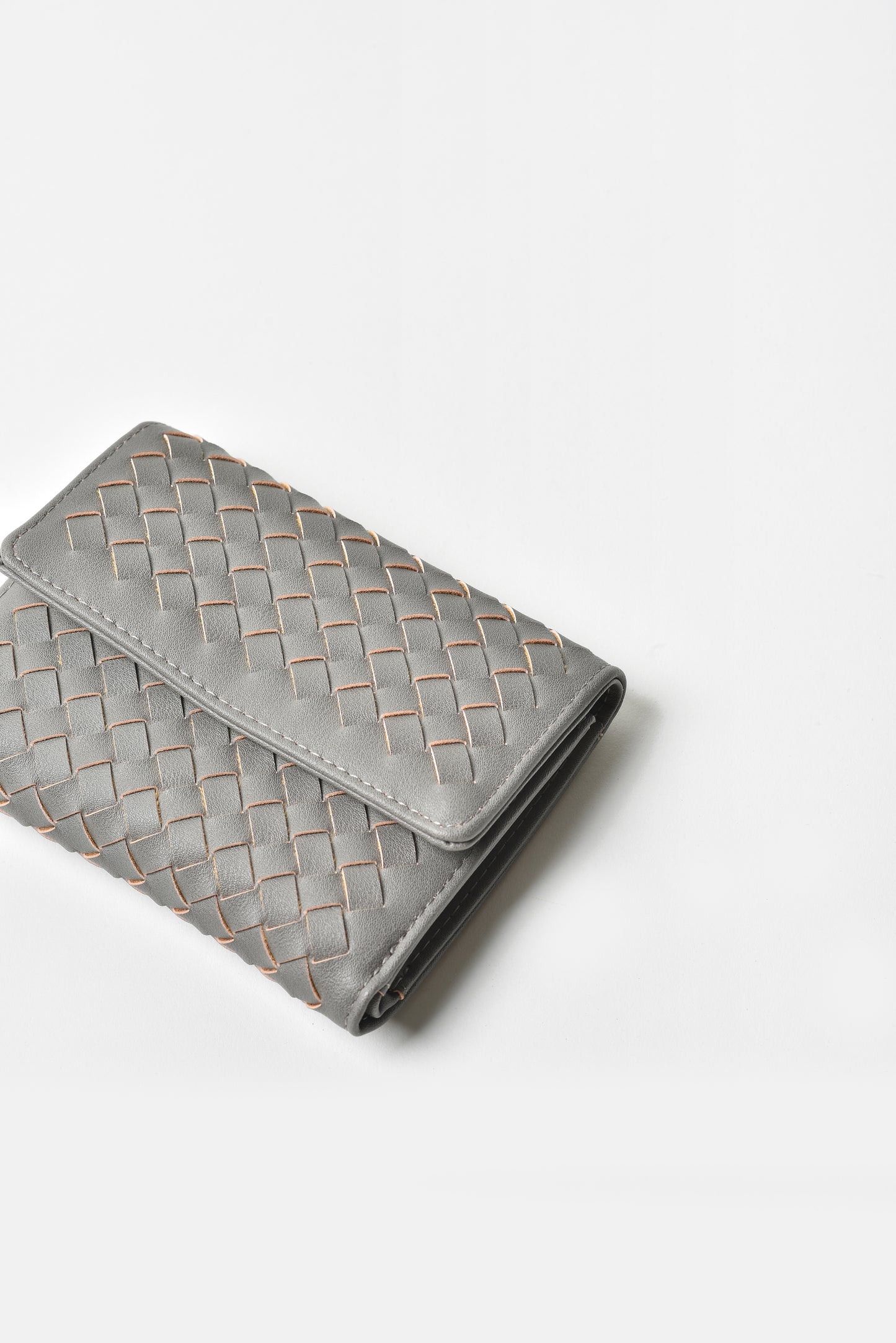 Jove Women's Grey Woven Wallet