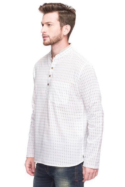 Side view of Shatranj men's white arrow-print cotton hip-length kurta tunic