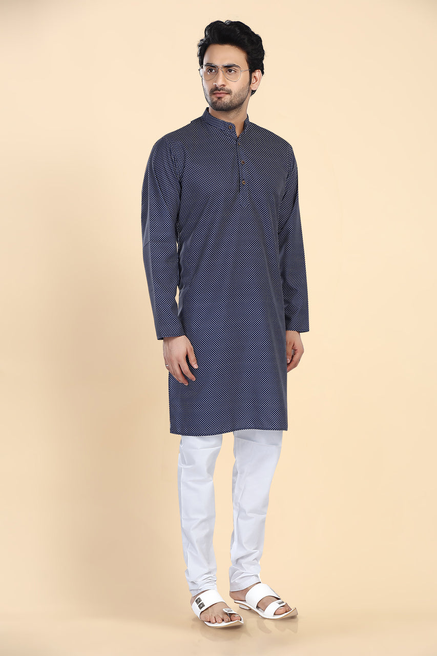 Men's blue folk-print cotton knee-length kurta, side view.