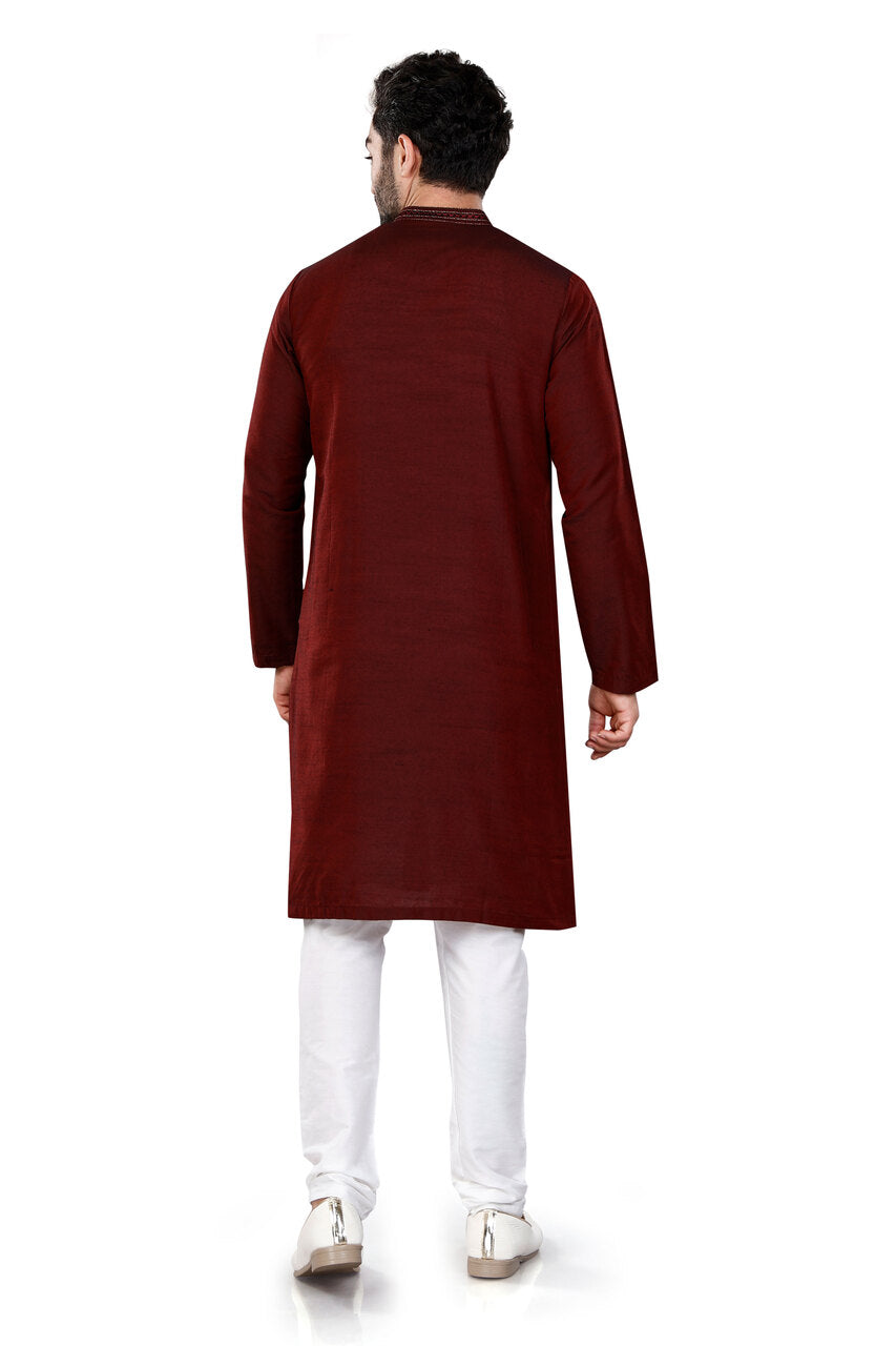 Men's embroidered cotton band collar knee-length style 2, back view.
