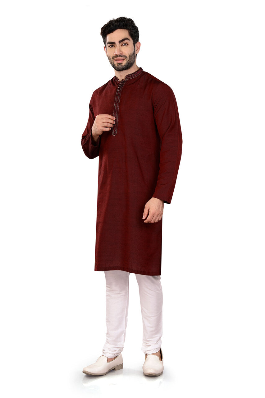 Men's embroidered cotton band collar knee-length style 2, side view.