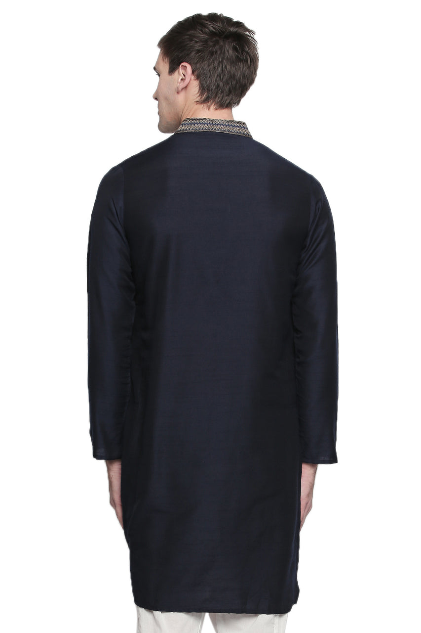 Men's embroidered cotton blend knee-length kurta style 3, alternate side view.