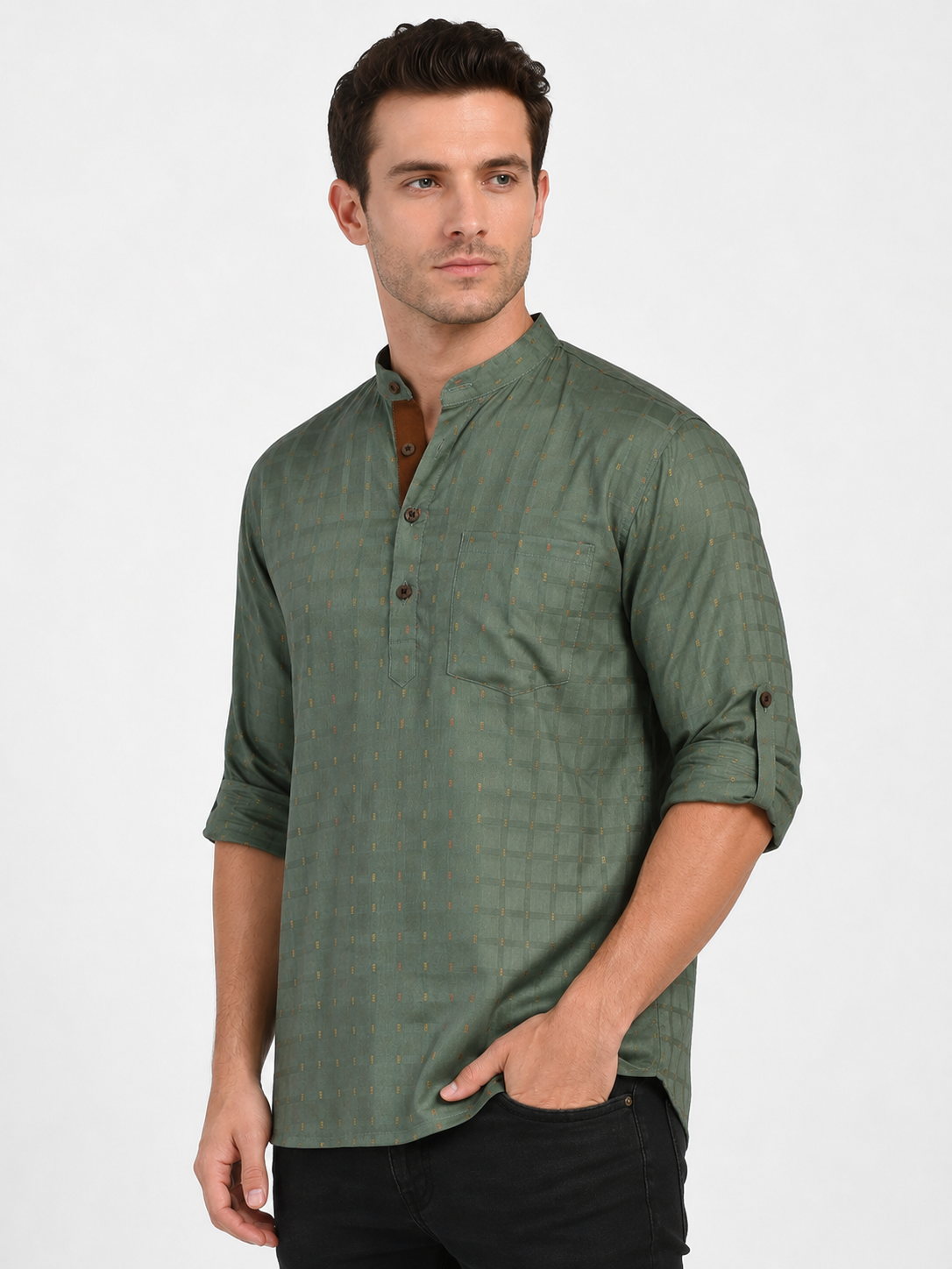 Back view of In-Sattva men's emerald green printed cotton hip-length kurta tunic