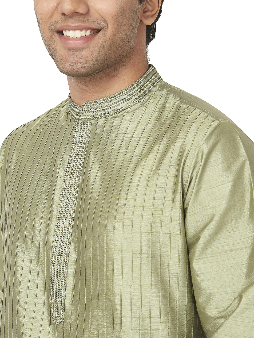 Men's green embroidered cotton knee-length kurta style 2, back view.