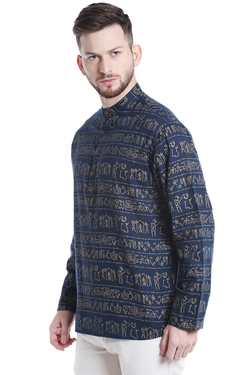 Alternate side view of Shatranj men's navy Warli-print cotton hip-length kurta tunic