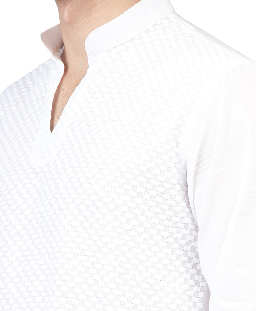 Close-up of Chikankari embroidery on Shatranj men's white Chikankari embroidered hip-length kurta tunic