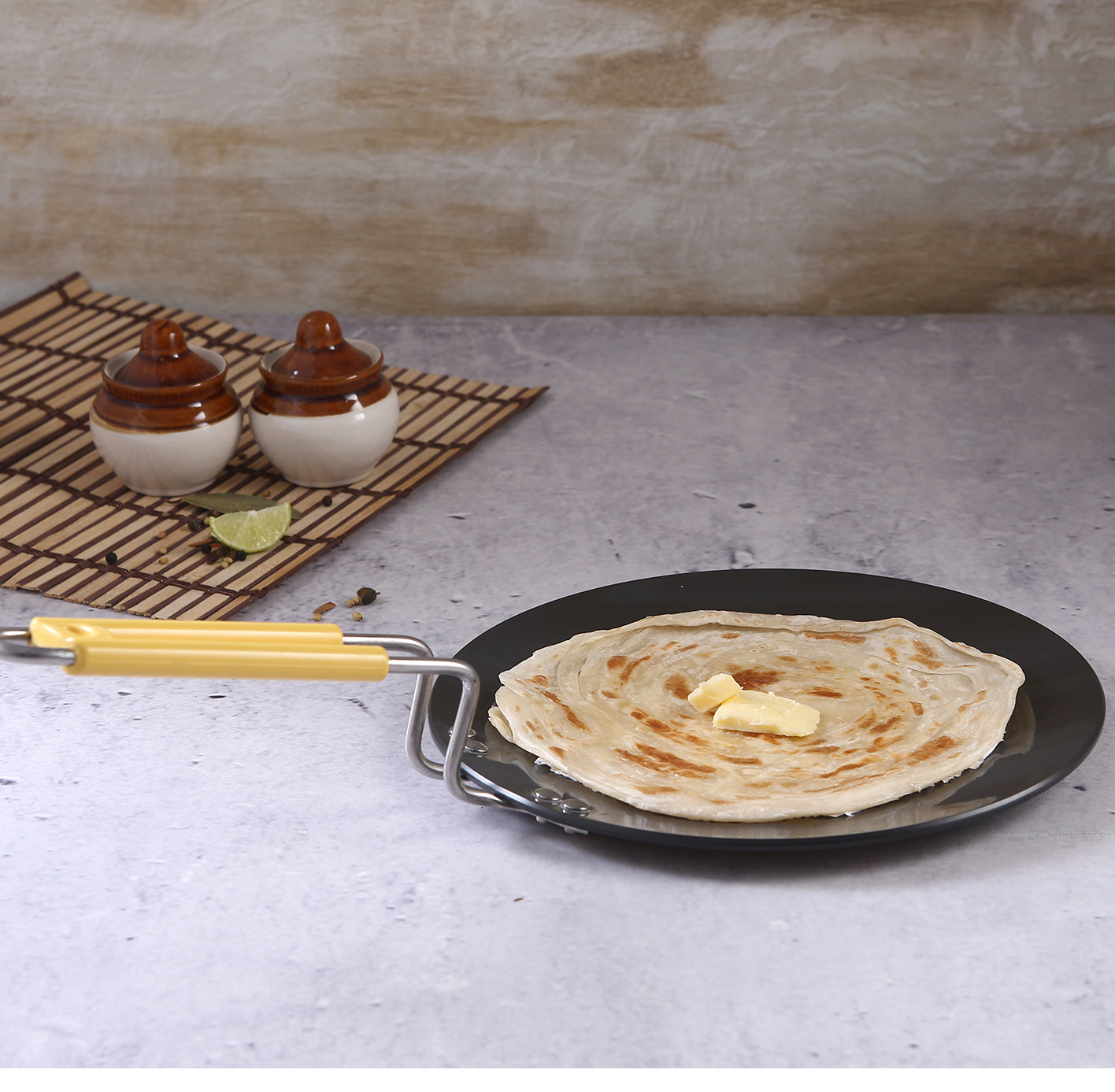 Wonderchef Aluminum Non-Stick Hard-Anodized Roti Tawa Griddle Pan with Riveted Handle, 25cm, Gray, alternate product view 5