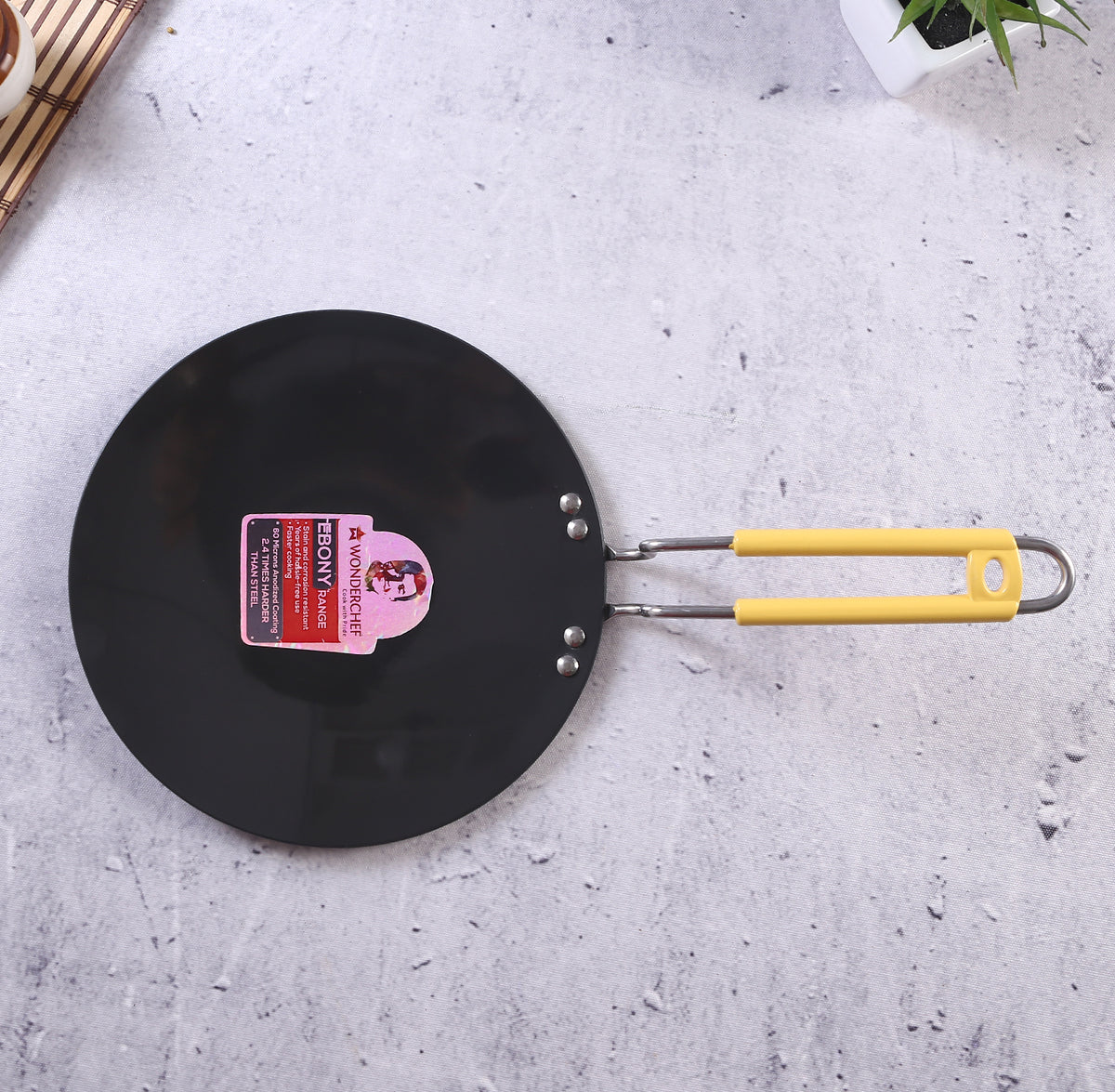Wonderchef Aluminum Non-Stick Hard-Anodized Roti Tawa Griddle Pan with Riveted Handle, 25cm, Gray, top view
