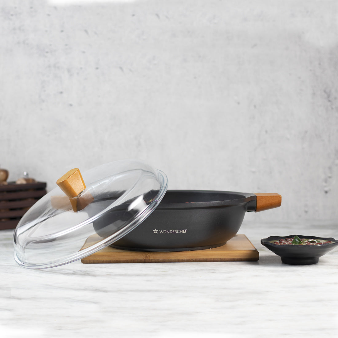 Wonderchef Die Cast Non-Stick Aluminum Shallow Casserole with Lid and Wooden Handle, 28cm, Black, alternate product view 4