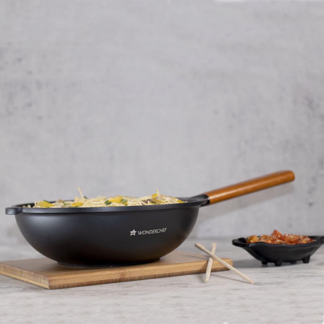 Wonderchef Die Cast Non-Stick Aluminum Wooden Handle Stir Fry Wok, 28cm, Black, alternate product view 3