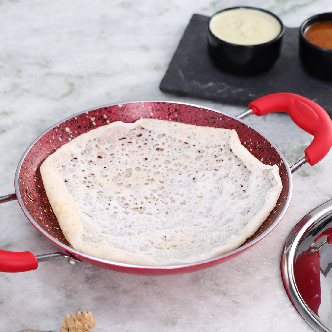 Wonderchef Non-Stick Appachetty Curved Appam Pan with Lid, Crimson 22cm, Red