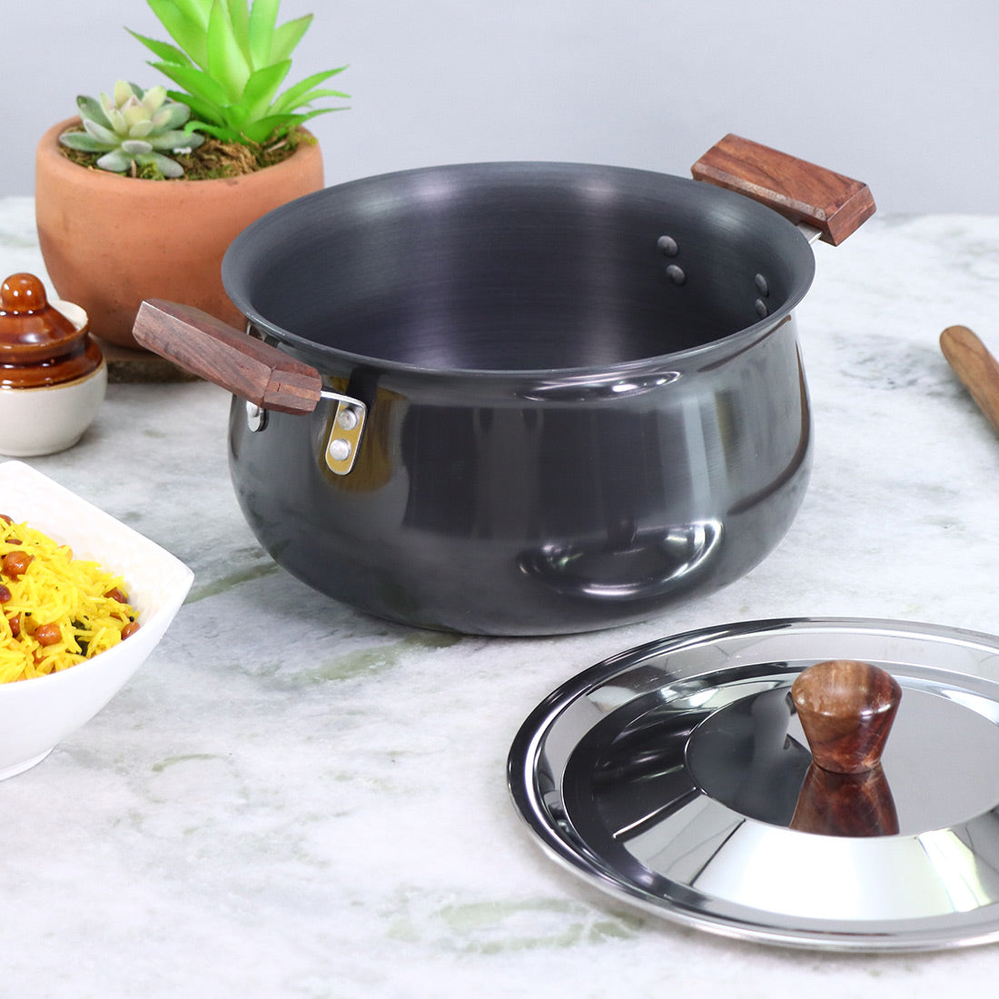Wonderchef Ebony Hard Anodized PFOA-Free Handi Pot with Lid and Handles 21cm, Black, side view