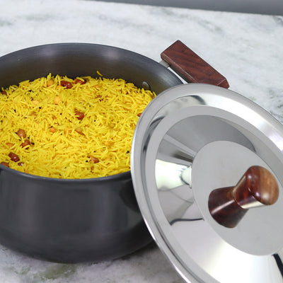 Wonderchef Ebony Hard Anodized PFOA-Free Handi Pot with Lid and Handles 21cm, Black, shown with food
