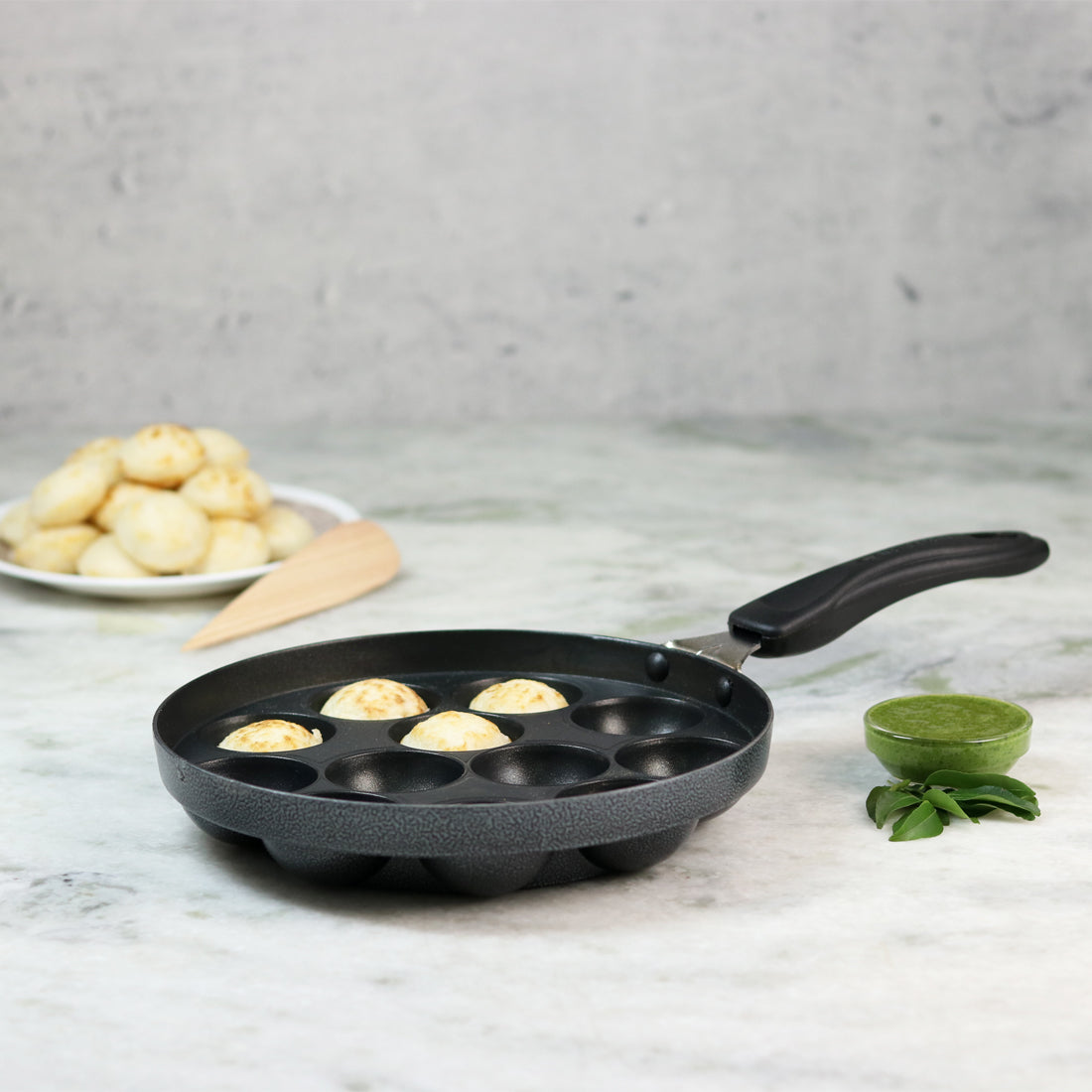 Wonderchef Die Cast Non-Stick Aluminum Appa Kara Kadai with One Handle, Gray, side view