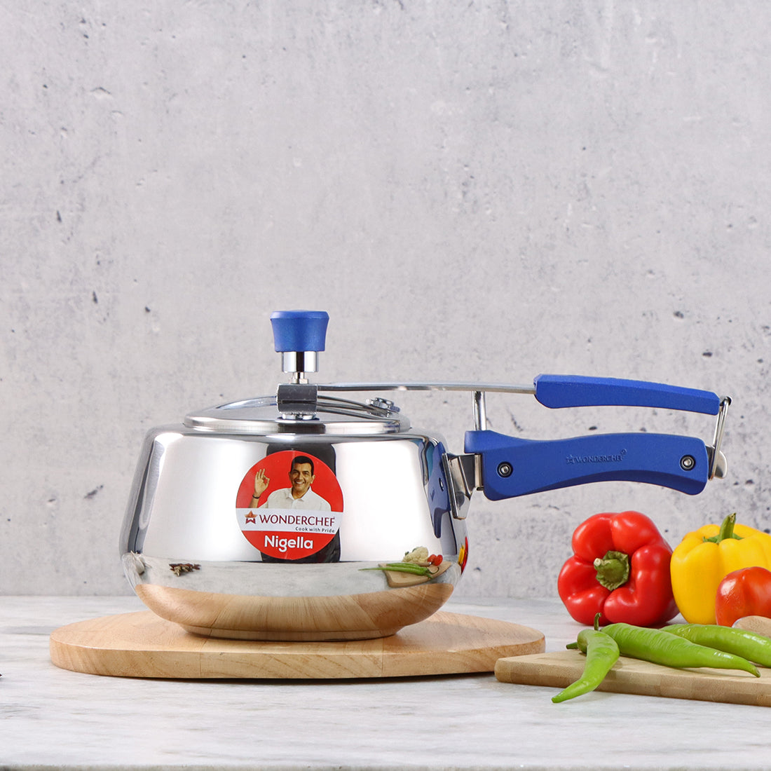Wonderchef Nigella Stainless Steel Inner Lid Round Design Pressure Cooker, side view