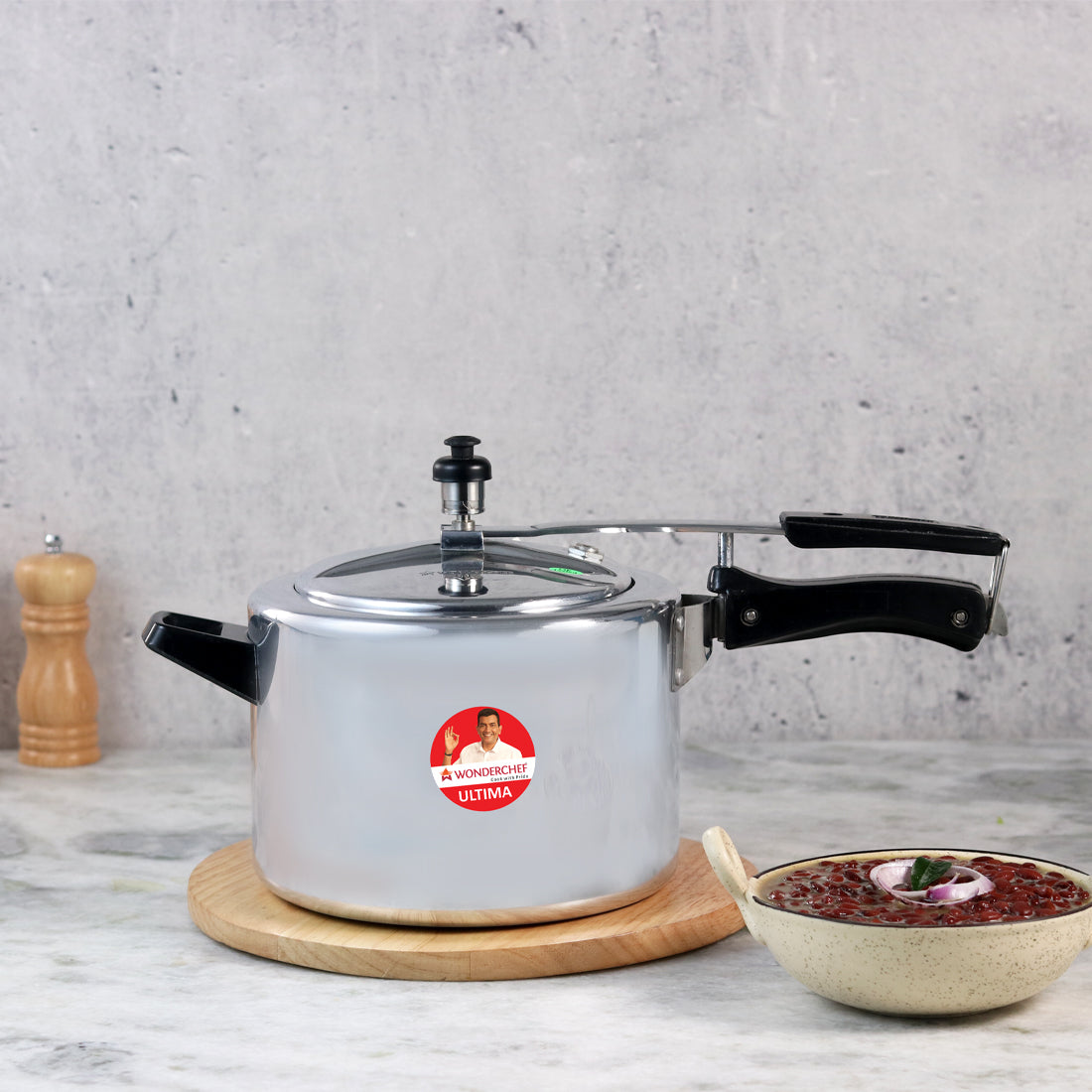 Wonderchef Ultima Inner Lid Aluminum Pressure Cooker, Silver, alternate product view 2